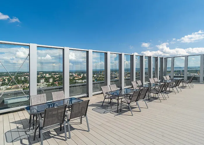 Апартаменты Margi Velvet 13th Floor Led Ceiling Bath Pool